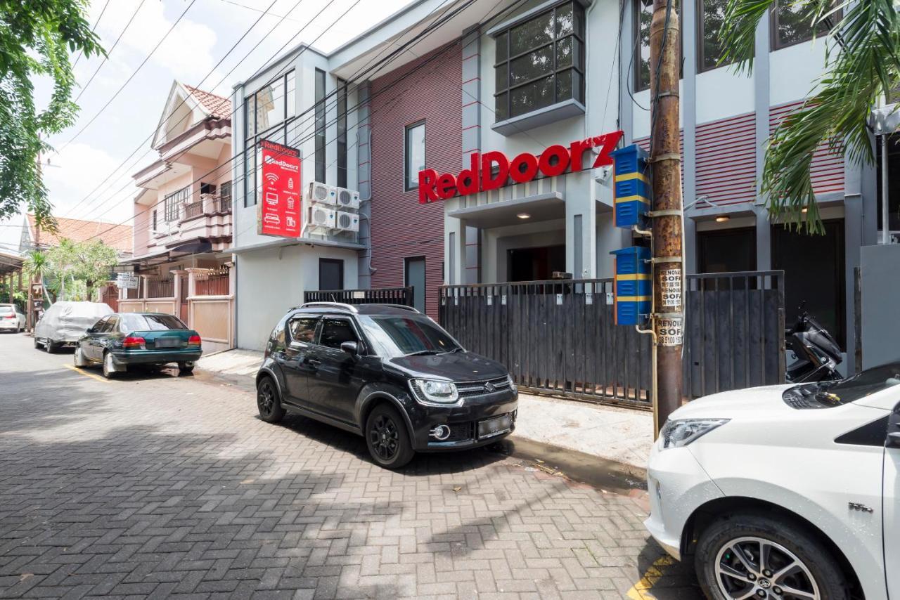 Reddoorz Near Grand City Mall 2 Сурабая Екстериор снимка